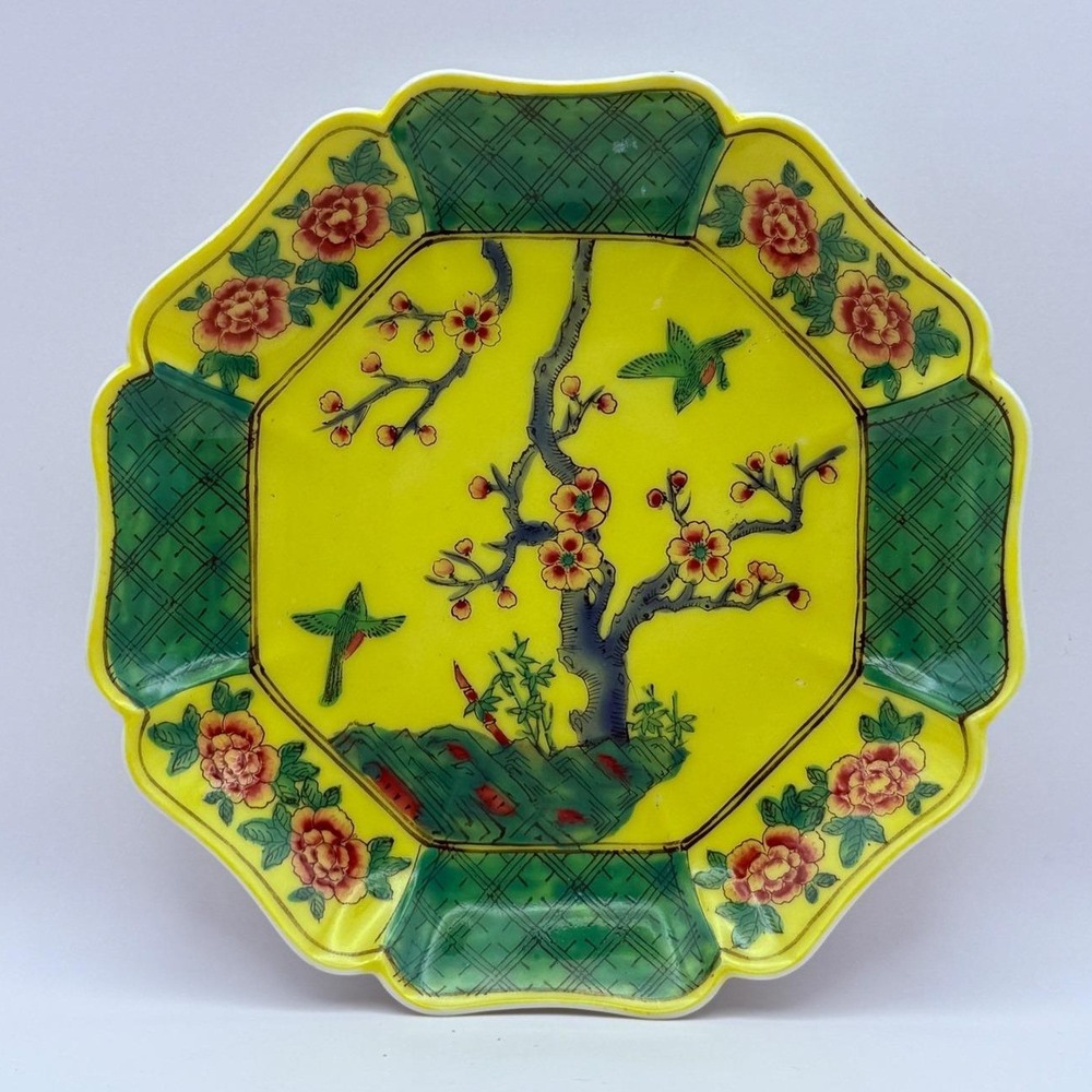 Japanese Porcelain‎ Ware Yellow Floral Bird Scalloped Octagonal Plate Hong Kong